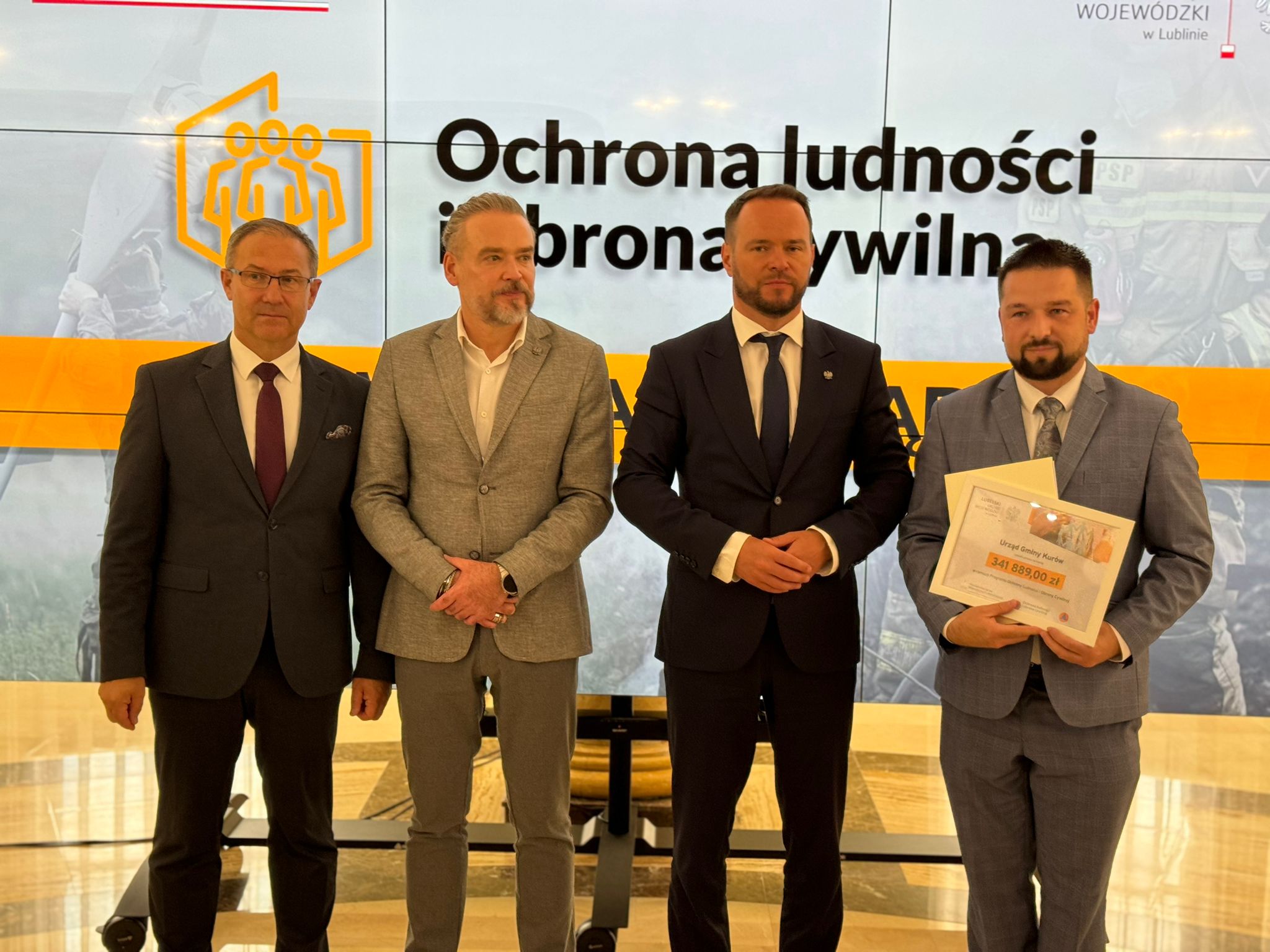 Dofinansowanie na doposażenie magazynu obrony cywilnej. Zdjęcie nr 1